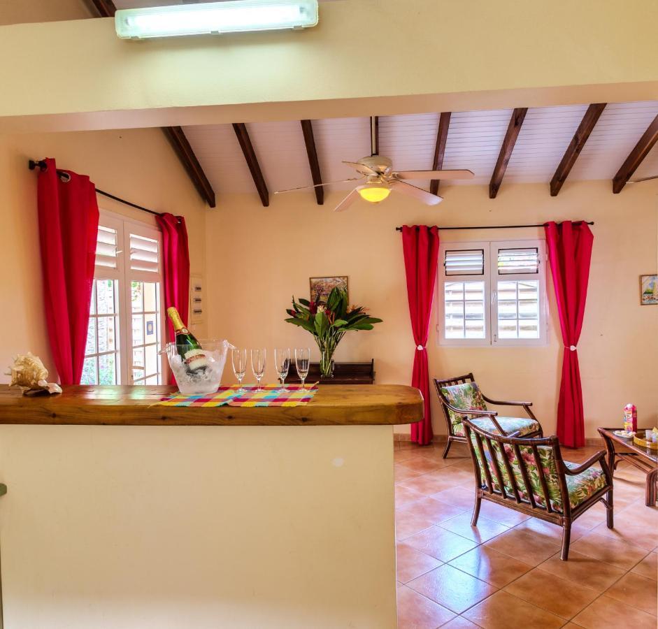 Coquette Villa Du Cap Est Le François Exterior foto